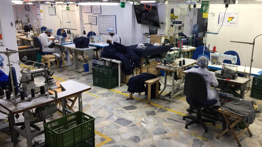 201.009 empresas de manufactura, comercio y servicios están autorizadas para reiniciar operaciones 